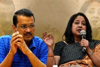 'Karma Catches Up': Pranab Mukherjee's Daughter Sharmistha Hits Out At Kejriwal