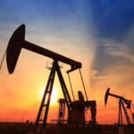 Oil prices advance on tighter supply outlook