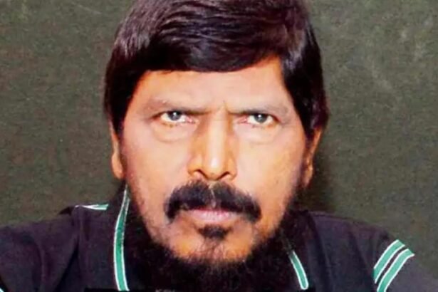 Ramdas Athawale condemns Nana Patole`s `Ravana` remarks about Yogi Adityanath