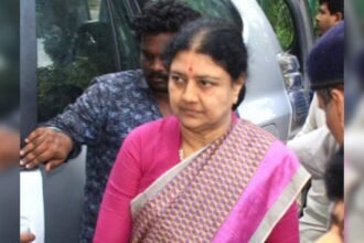 AIADMK's stern warning to those in touch with Sasikala, expels 17 party workers, OPS elected deputy leader | India News