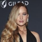 Jennifer Lawrence to star in murder mystery ‘The Wives’