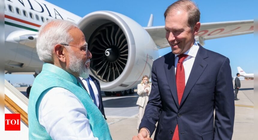 During grand reception for PM Modi at Moscow airport, Russia sends signal to China | India News