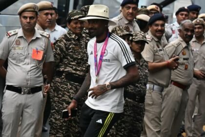 Hardik Pandya Turns Boos Into Cheer As Wankhede Stadium Crowd Chants His Name Ahead Of T20 World Cup 2024 Celebration - Watch