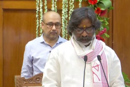 Hemant Soren takes oath as Jharkhand chief minister for third time | India News