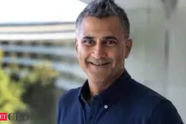 Apple appoints Kevan Parekh as new CFO, succeeding Luca Maestri effective January 1, ETCFO