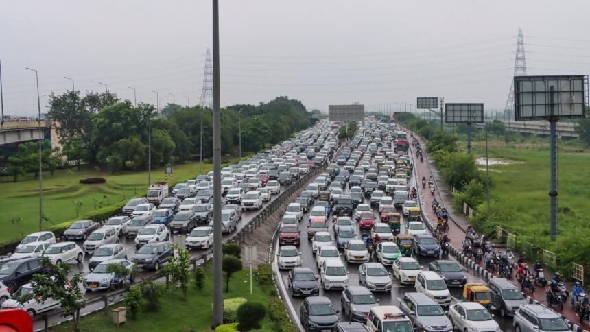 Heavy rains in Delhi lead to waterlogging, traffic snarls