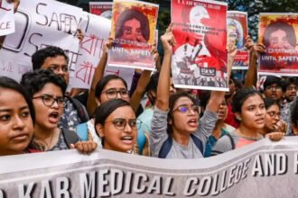 'Cops stood as mute spectators': Protesting doctors write to President over RG Kar impasse | India News