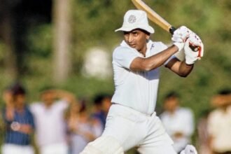 Did you know Sunil Gavaskar got a haircut during a match? Here`s why