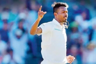 Hardik Pandya bowls with red ball, triggers speculation over his Test comeback