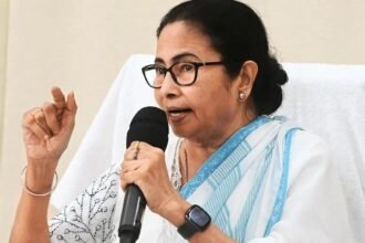 Mamata Banerjee blames Centre after visit to flood-affected areas