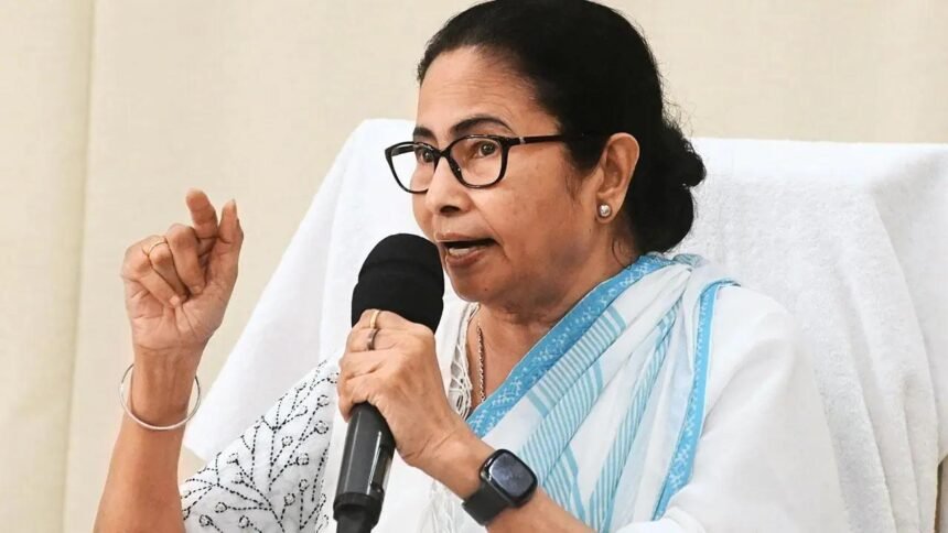 Mamata Banerjee blames Centre after visit to flood-affected areas