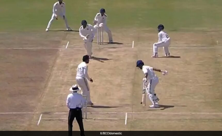 Misfortunate Batter Contributes In His Own Run-Out In Duleep Trophy. Watch