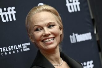 Pamela Anderson takes a bow at TIFF for ’The Last Showgirl’