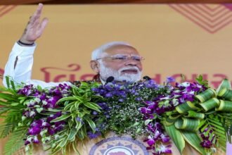 Those filled with hate not leaving a chance to defame India: PM Modi in Gujarat