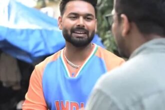 "Batting Lekar Ghar...": Rishabh Pant Engages In Hilarious Gully Cricket Banter With Fans