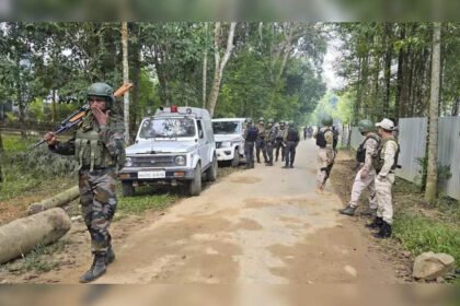 Manipur: Protesters force government employees to vacate offices in Imphal | India News