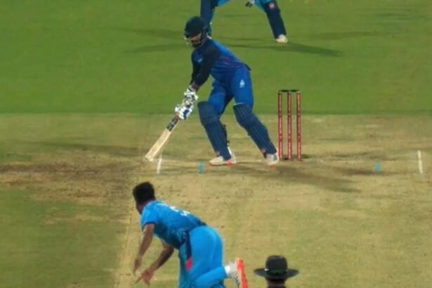 Chaos in SMAT Final: Umpire reverses on-field call, then re-reverses it, apologises after protest | Cricket News