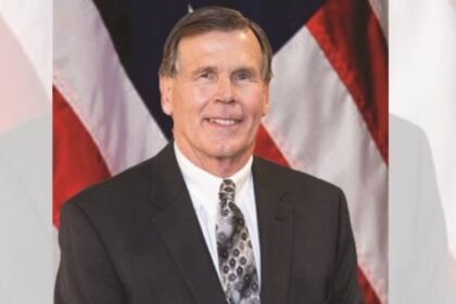 Judge Stephen Yekel: Georgia judge found dead in courtroom on final day of term