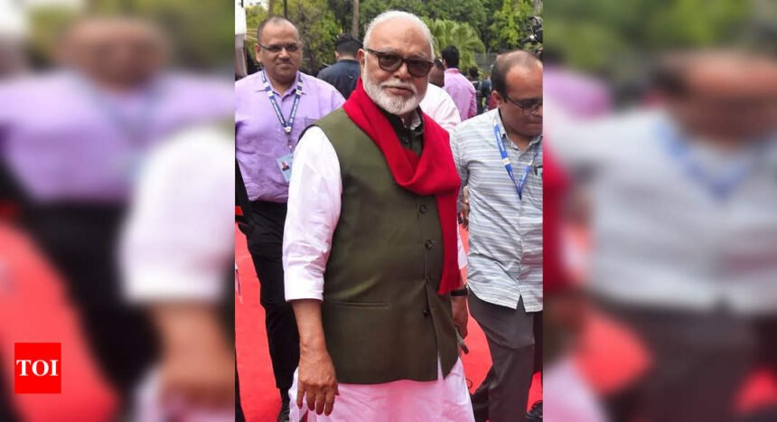 Mumbai court allows Chhagan Bhujbal to travel abroad amid money laundering case | Mumbai News