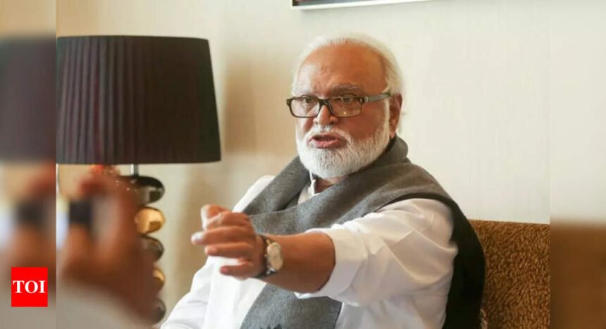 NCP gen secy flays minister over remarks on Bhujbal | Mumbai News