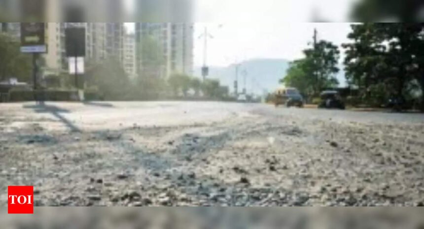 Rera notices to 10,700+ hsg projects left in limbo | Mumbai News