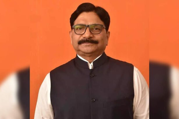 Waikar appeals for restoration of Jogeshwari and Mahakali caves | Mumbai News